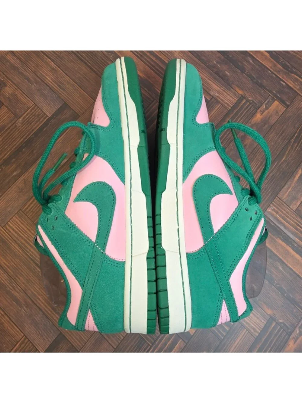 Nike Dunk Low Retro SE Mens 9 Medium Soft Pink Malachite Green FZ0549-600 Suede